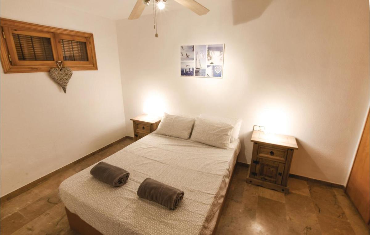 2 Bedroom Cozy Apartment In Aguadulce - Housity