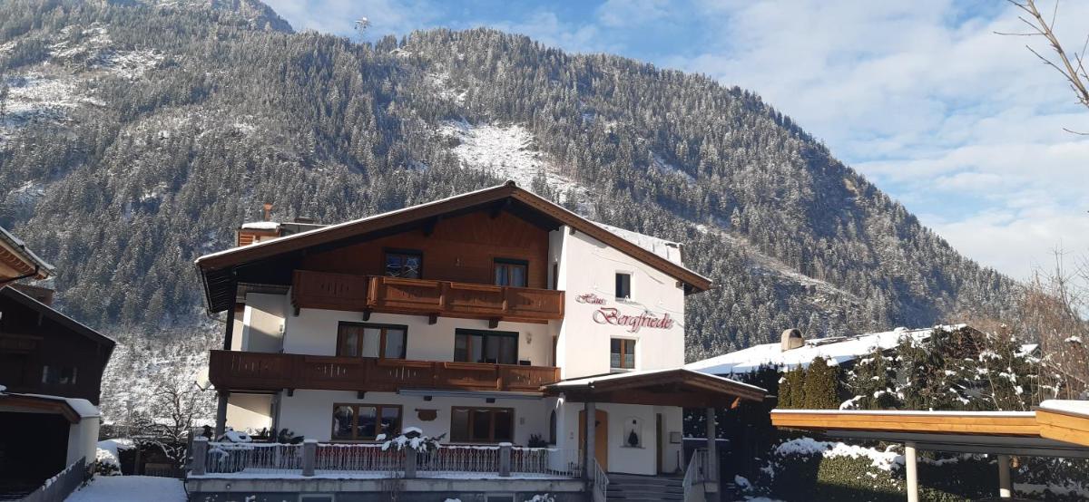 Haus Bergfriede - Housity