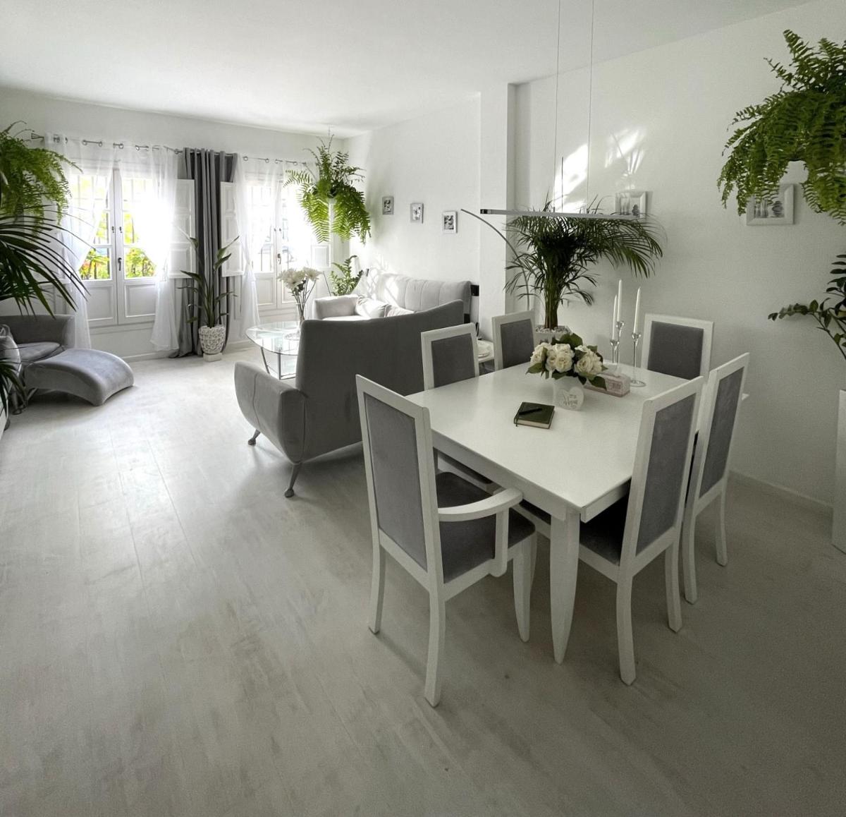 Home Away From Home Marbella - Housity