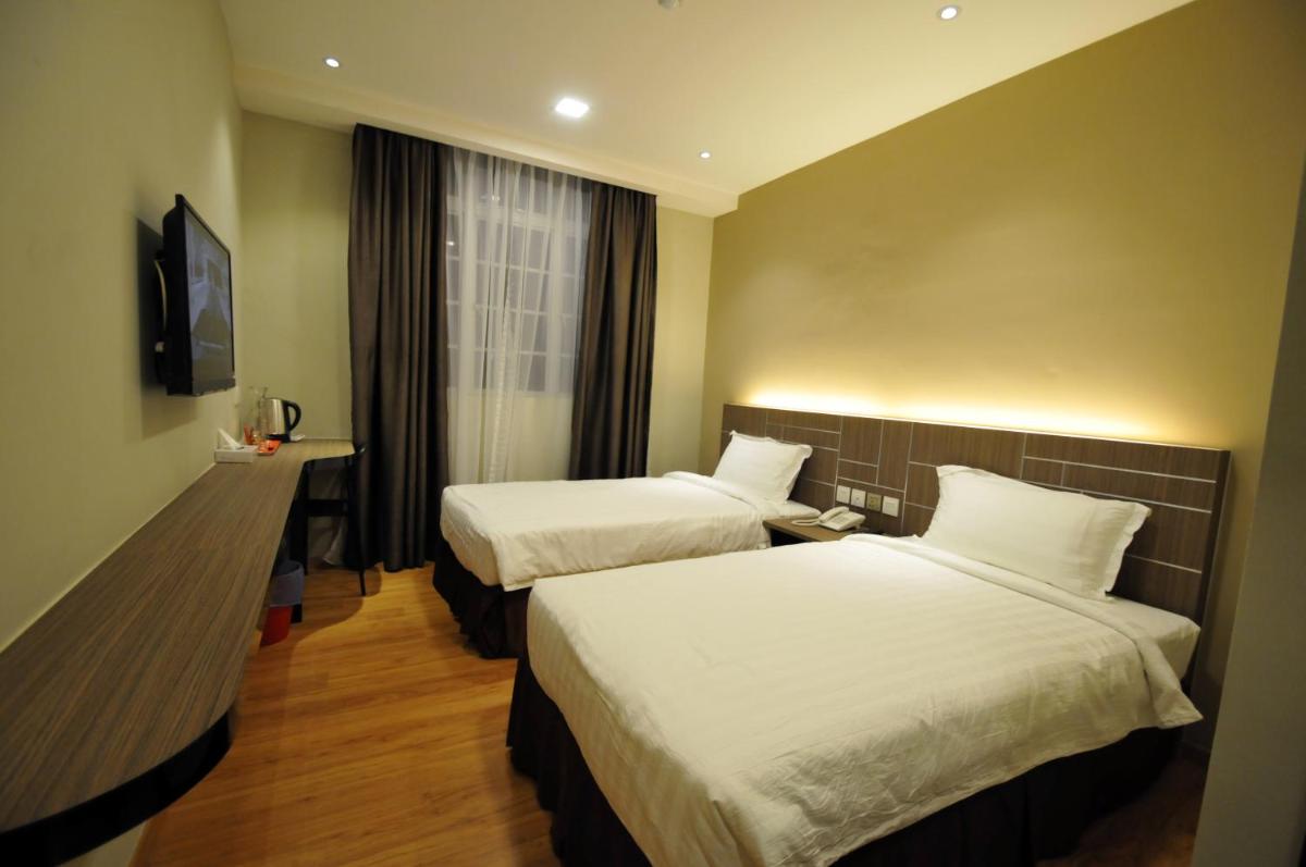 U Design Hotel Mentakab - Housity