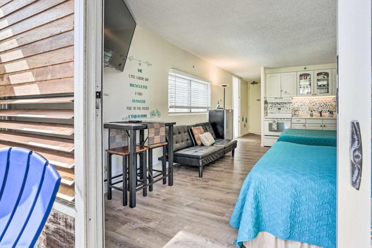 Heart of Waikiki Marine Surf Waikiki Condo - Housity