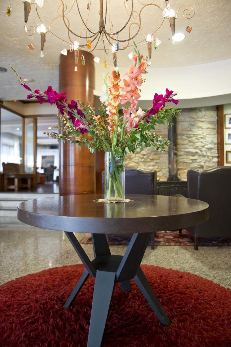 Zona de estar de Hotel Restaurant Pessets & SPA