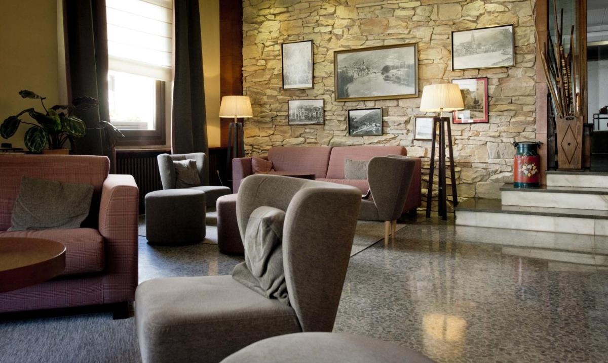 Zona de estar de Hotel Restaurant Pessets & SPA