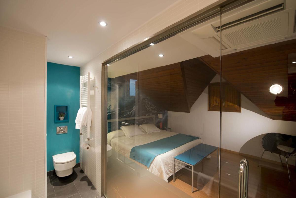 Cama o camas de una habitación en Hotel Restaurant Pessets & SPA