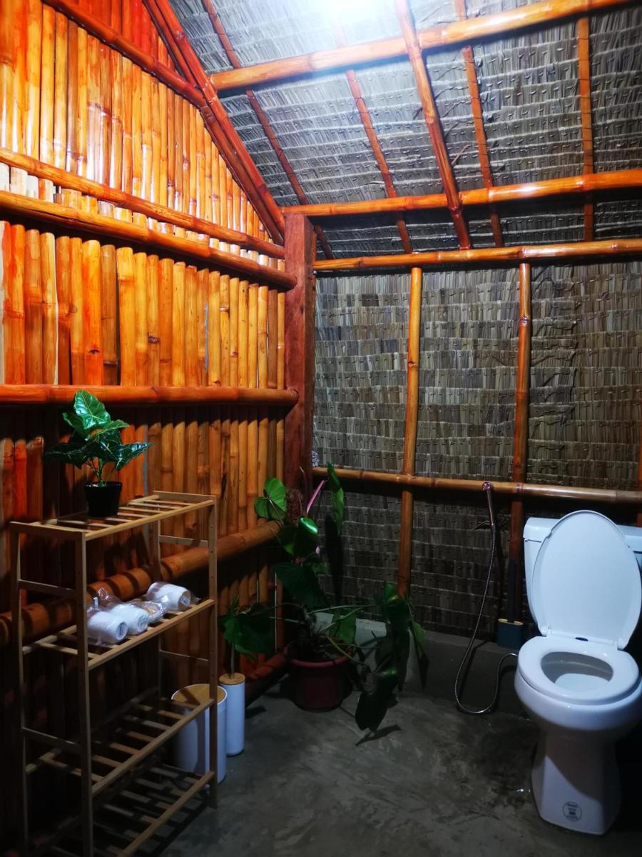 SMALL CABIN IN THE SOUTH - Housity