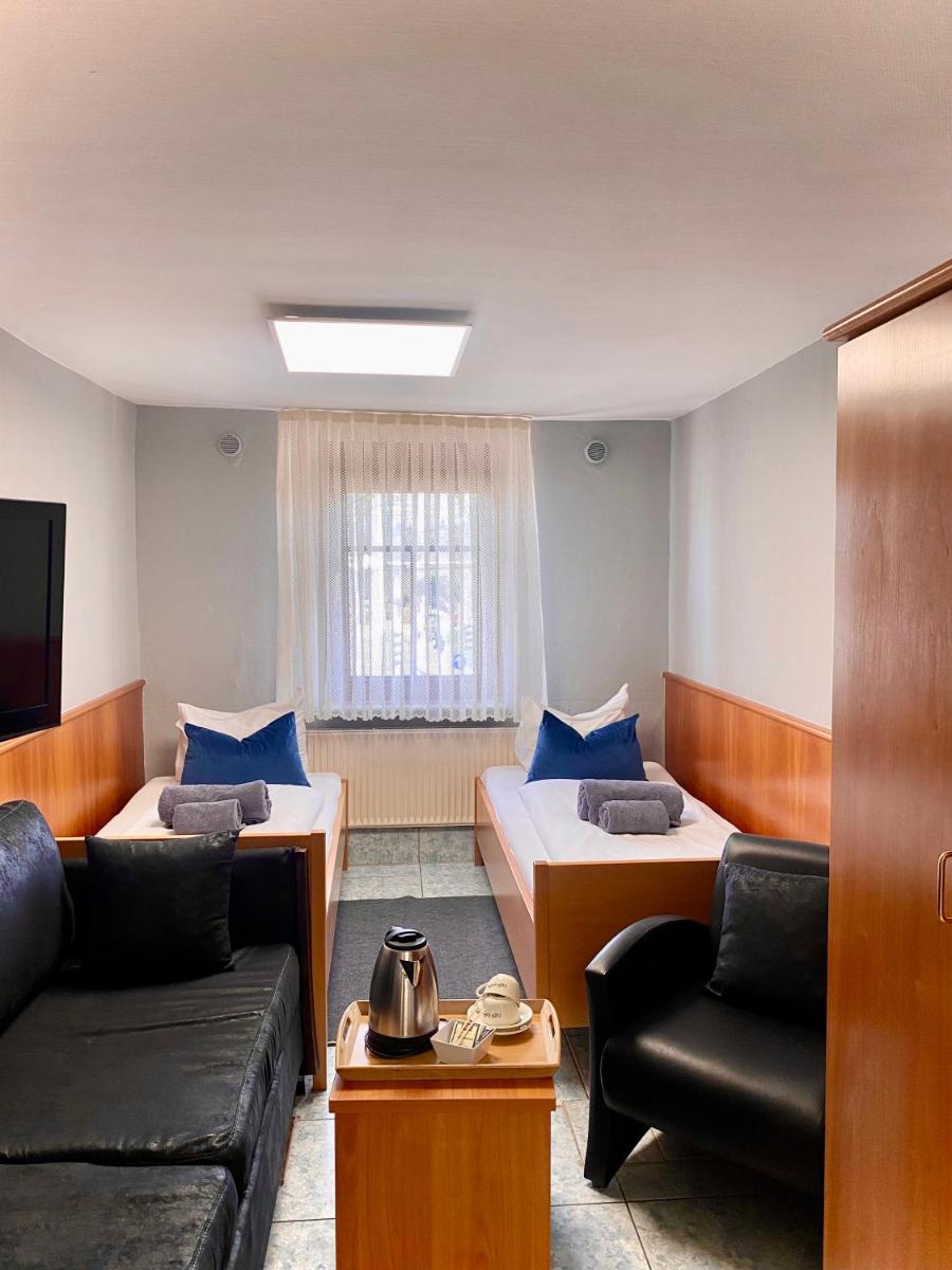 M-Hotel - Hizvo