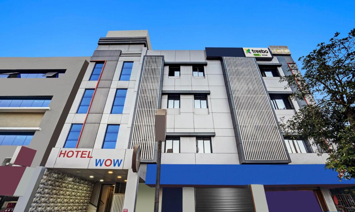 Treebo Trend Wow - Surat Station - Housity