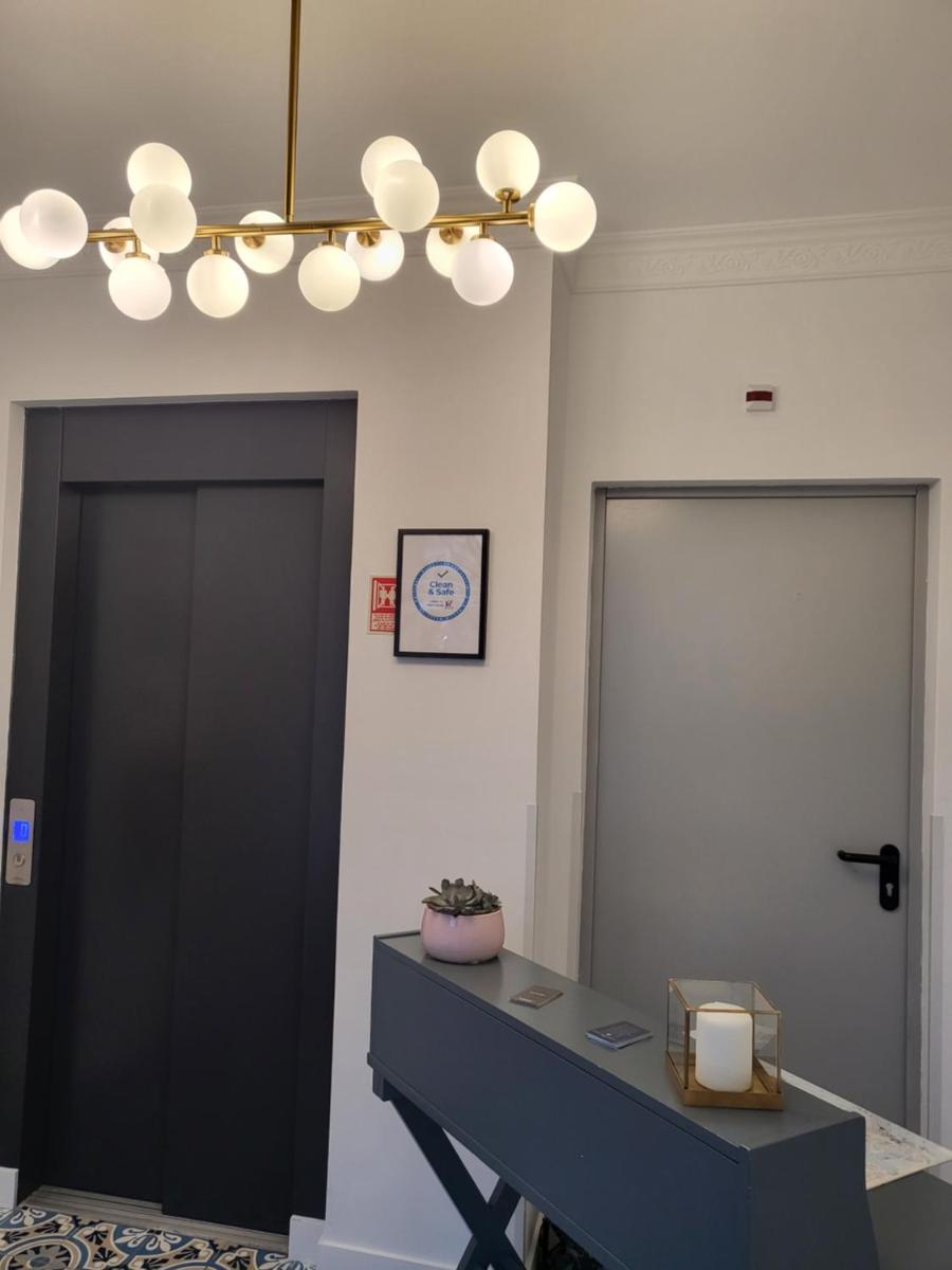 Alfama Apartments Services - Housity