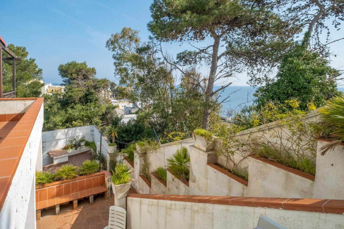 Rosa sea view in villa - Housity