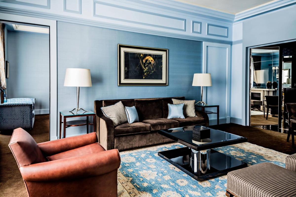 Coin salon dans l'établissement Prince de Galles, un hôtel Luxury Collection, Paris