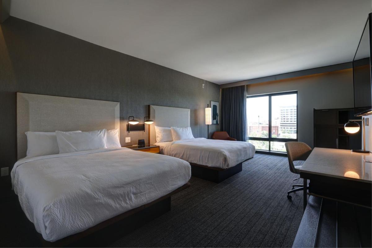 Courtyard by Marriott Iowa City University Heights - Housity