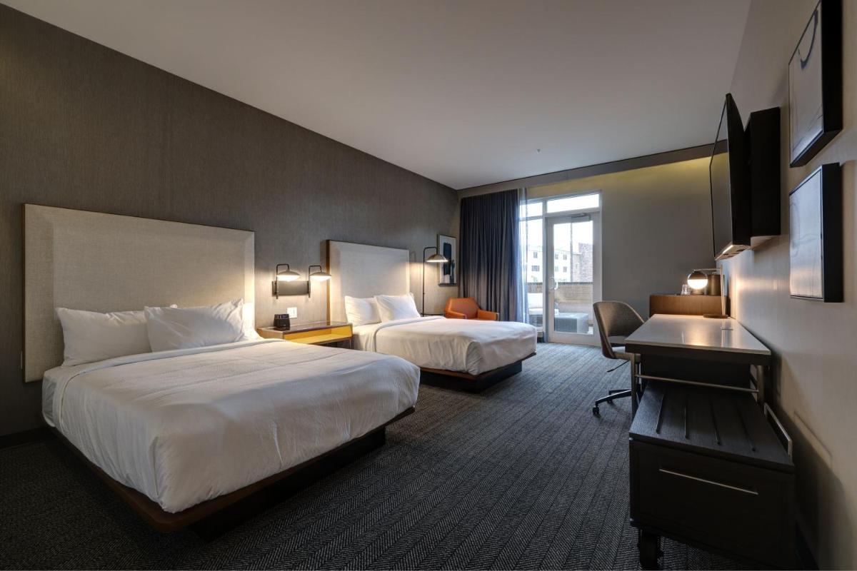 Courtyard by Marriott Iowa City University Heights - Housity