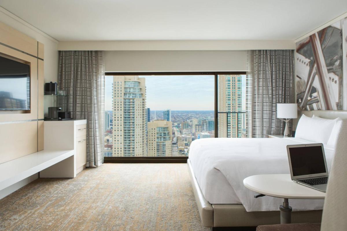 Chicago Marriott Downtown Magnificent Mile - Housity