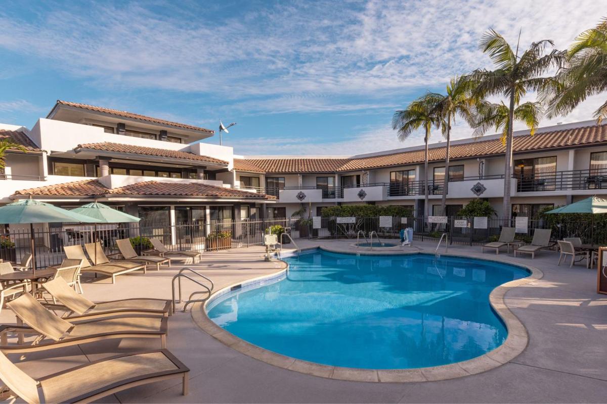 Courtyard by Marriott San Diego Del Mar/Solana Beach - Housity