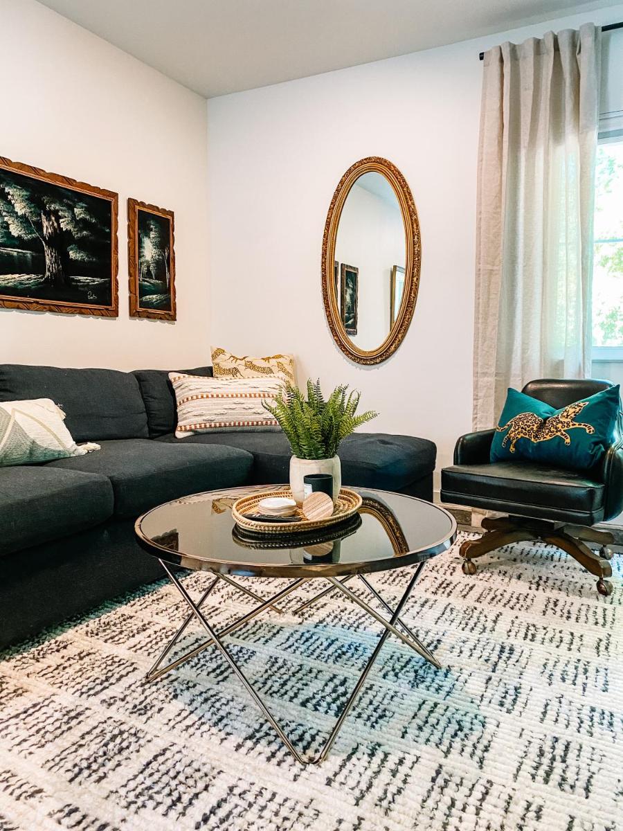 East Park Studio, Downtown Style - Housity