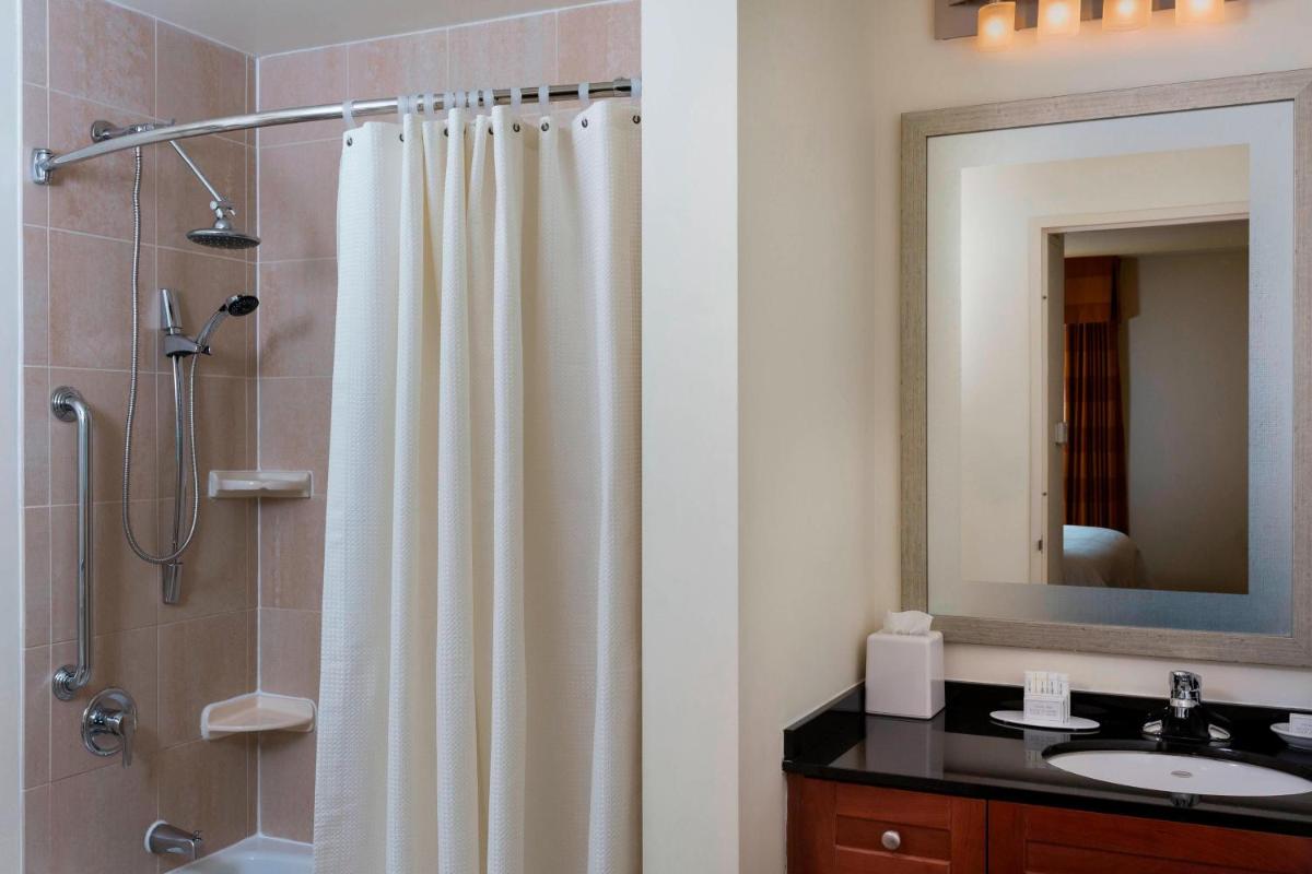 Residence Inn by Marriott New York Manhattan/Times Square - Housity