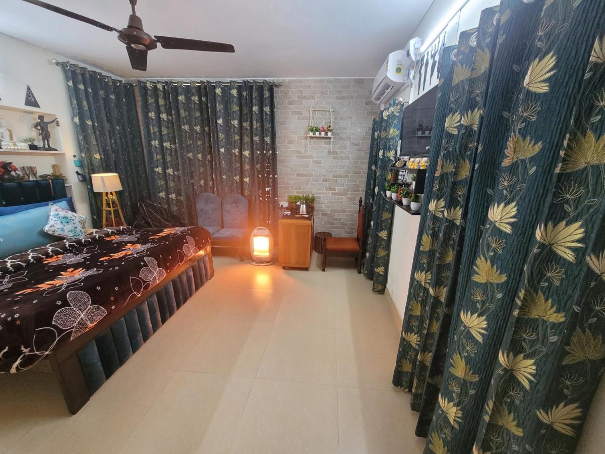 Suitetrails - Dhairya's Villa 1BHK Deluxe Cozy Jude Occazia