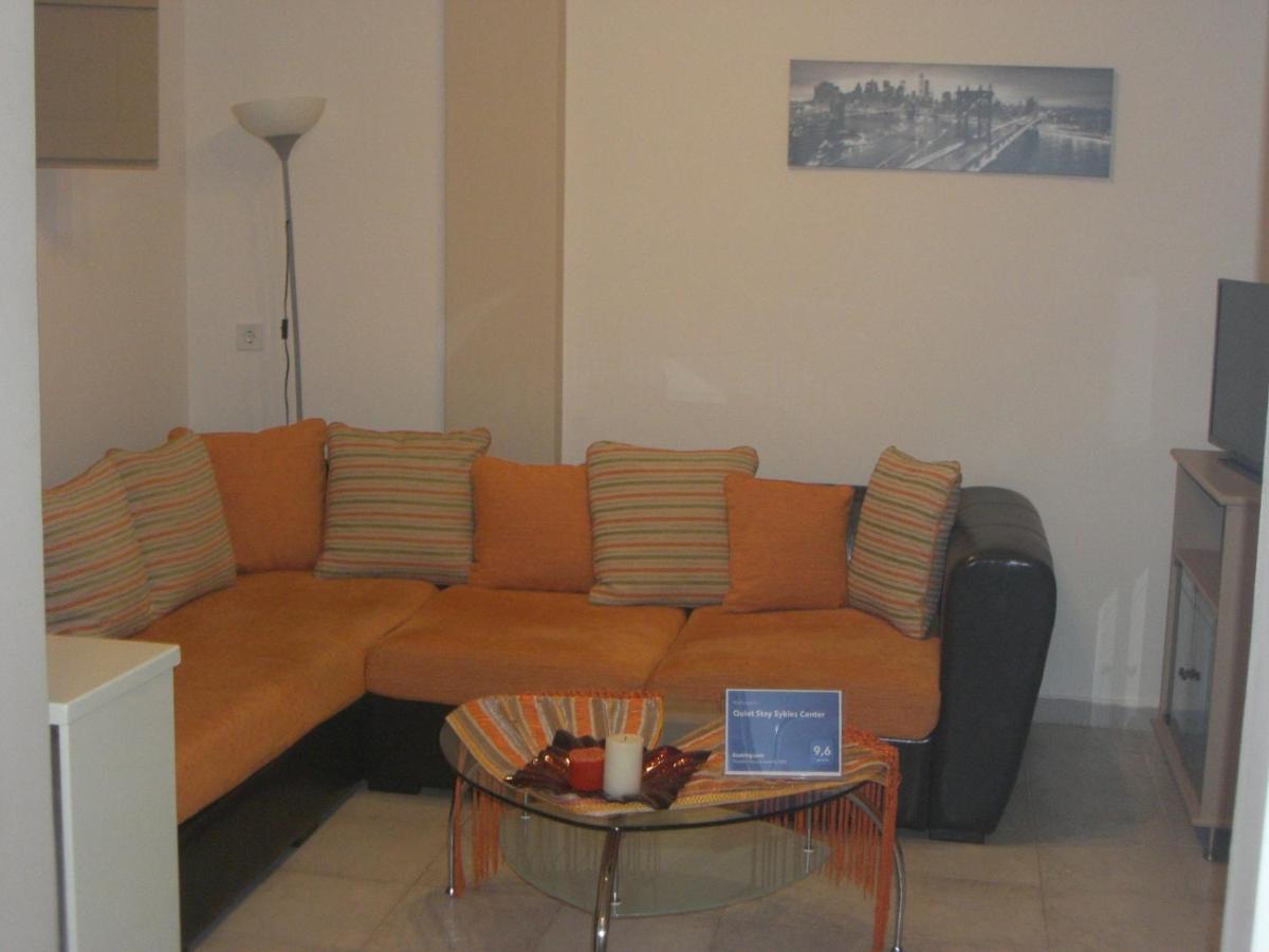 Quiet Stay Sykies Center - Housity