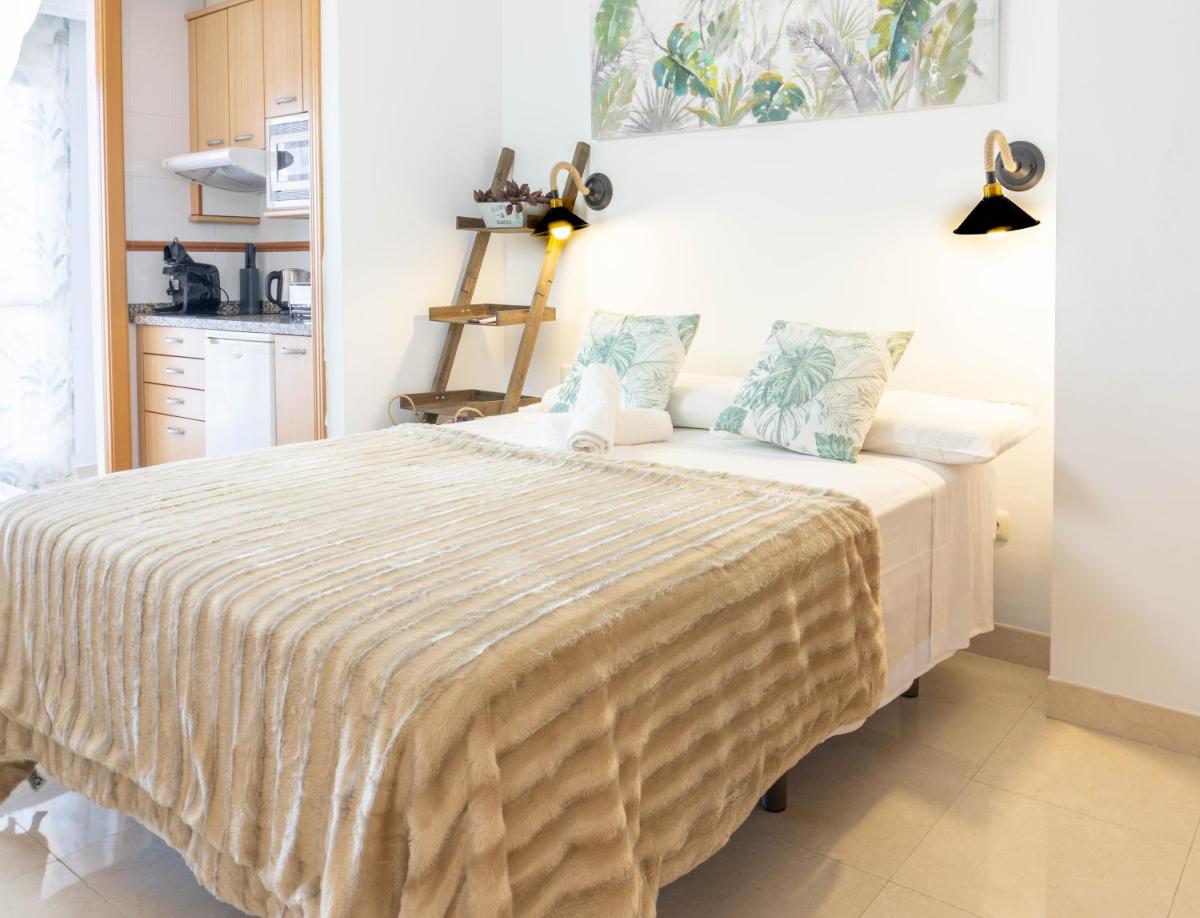 Apartamento Añoreta Malaga 317 - Housity