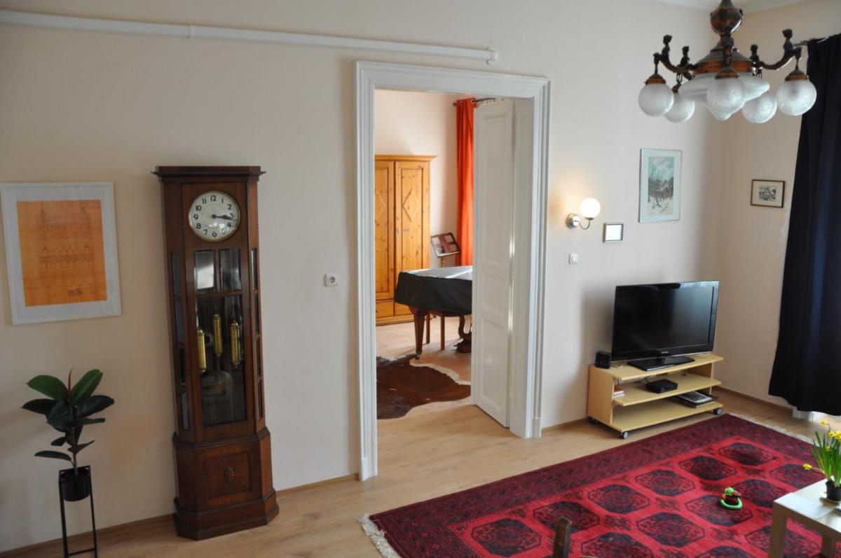 Matyas House in the City Center - Housity