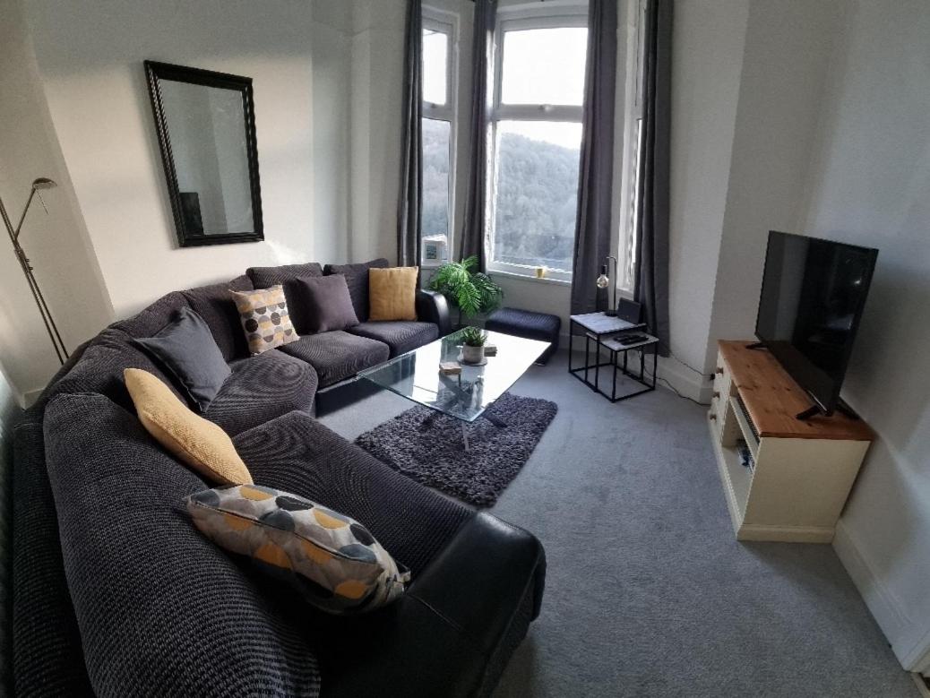 Hill View - Housity