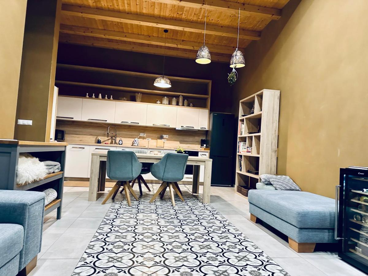 CLAY Apartment Bôrik vírivka len v letnom období - Housity