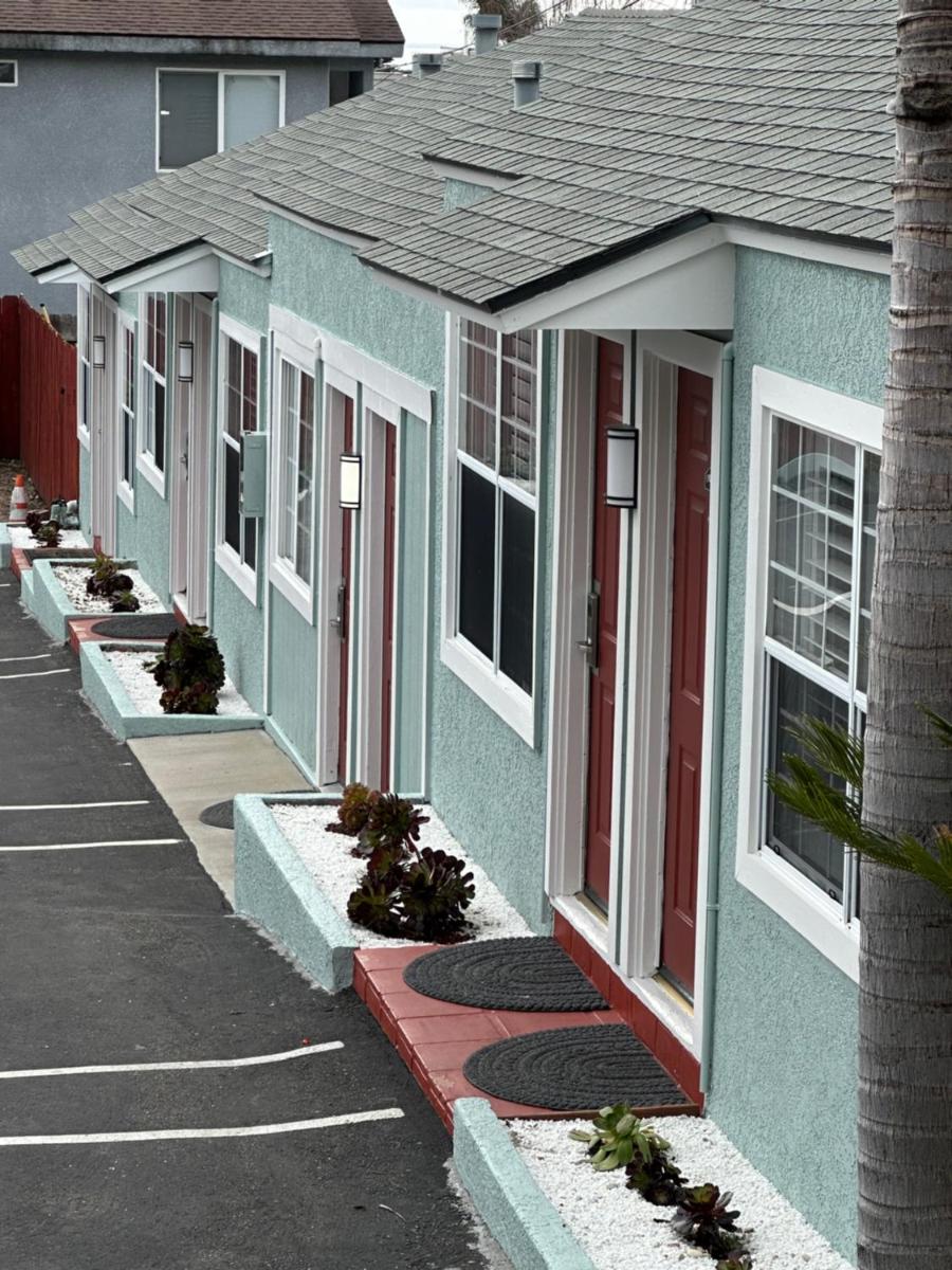 The Palomar Inn - Housity