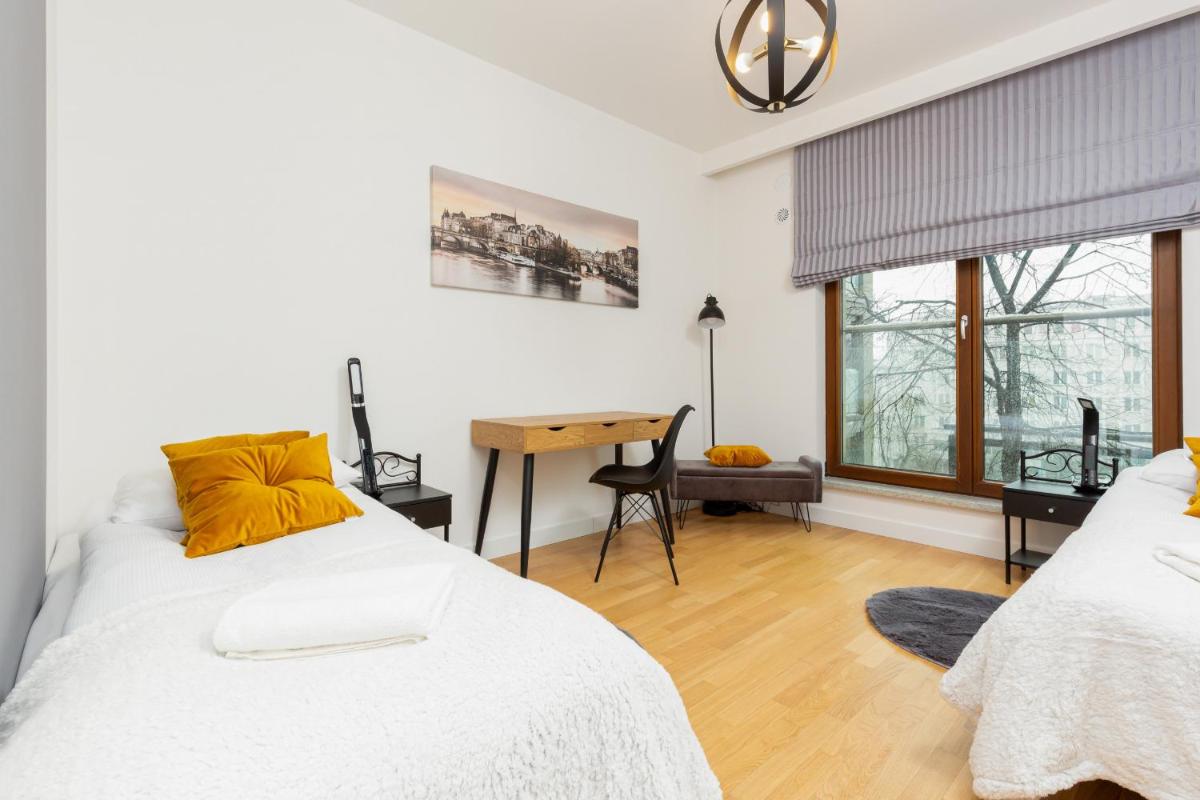 Park Arkadia Apartment with Parking Mokotów by Noclegi Renters - Housity