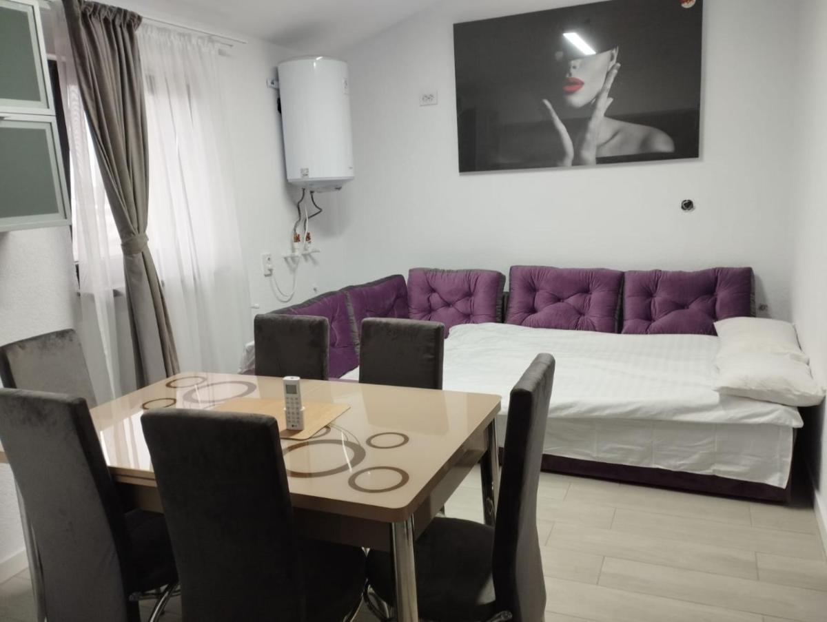 Vila 9 - Housity