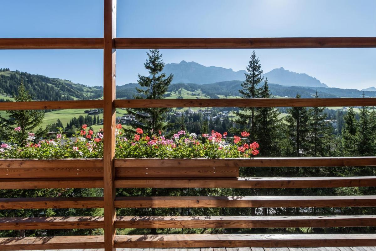 Hotel Melodia del Bosco - Housity