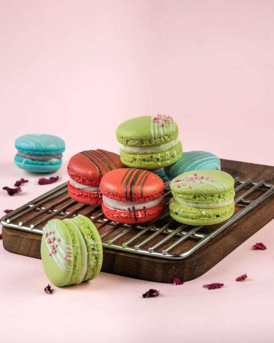 a pile of plates sitting on a grill at Radisson Blu Plaza Delhi Airport in New Delhi a pile of plates sitting on a grill at Radisson Blu Plaza Delhi Airport in New Delhi