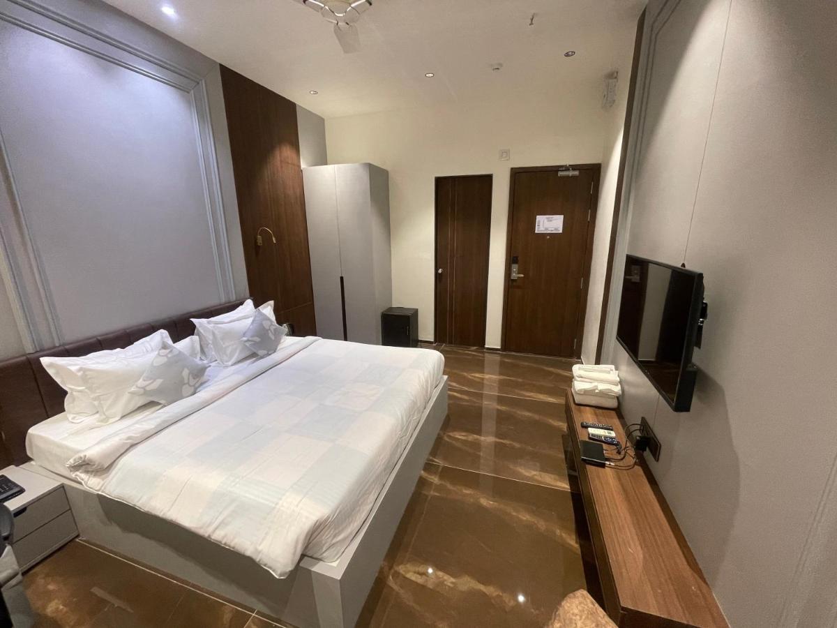 Hotel Twiz Park - Housity