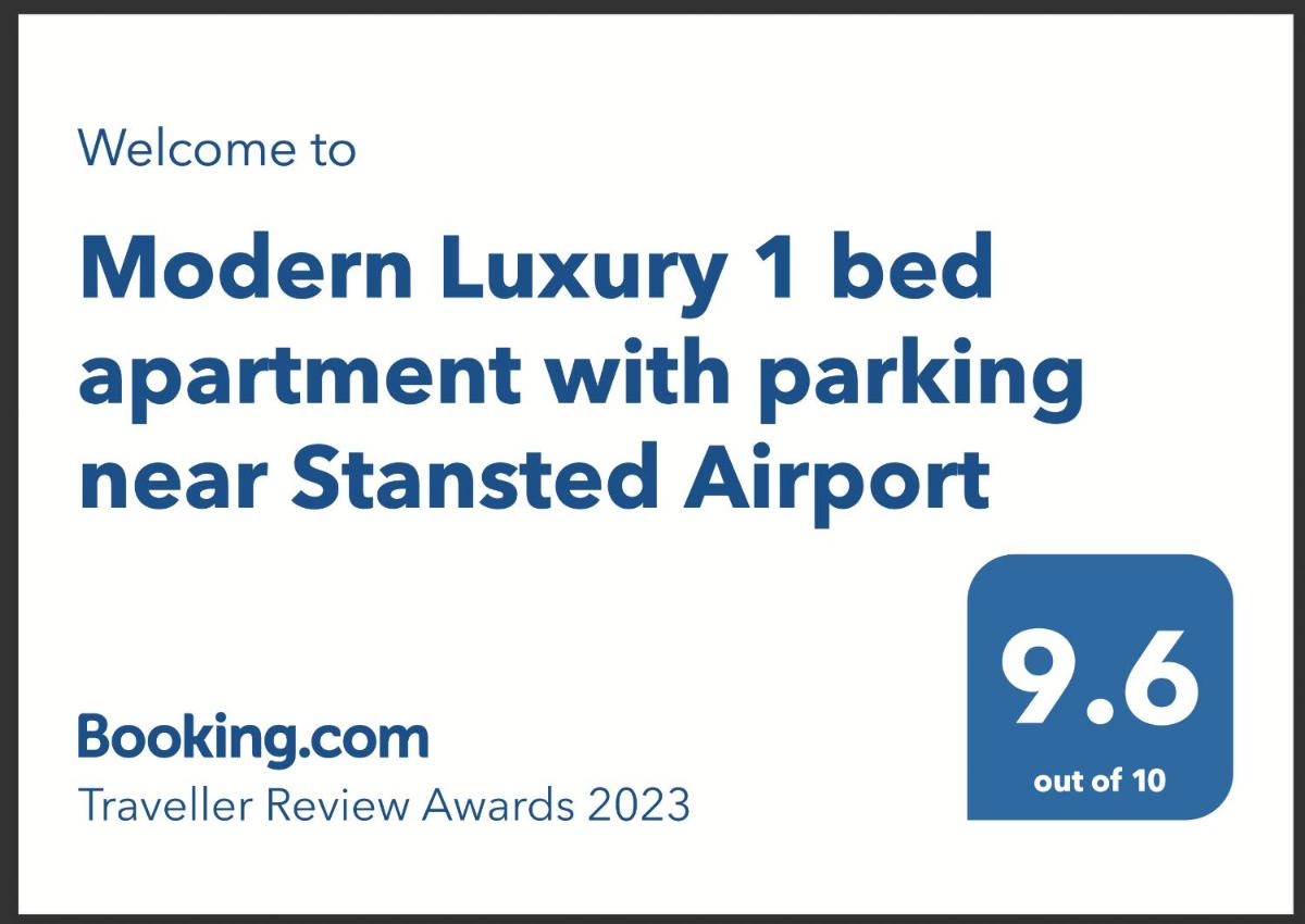 Modern Luxury 1 bed apartment with parking near Stansted Airport - Housity
