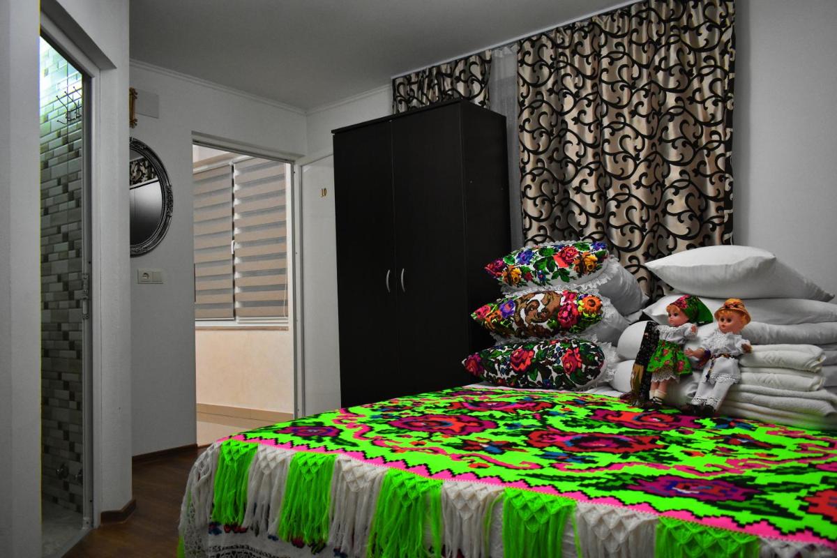 Floare de Colt - Housity