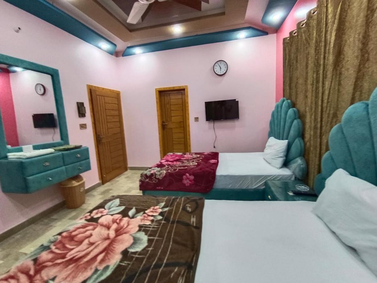 Sk Travellers Inn - Housity