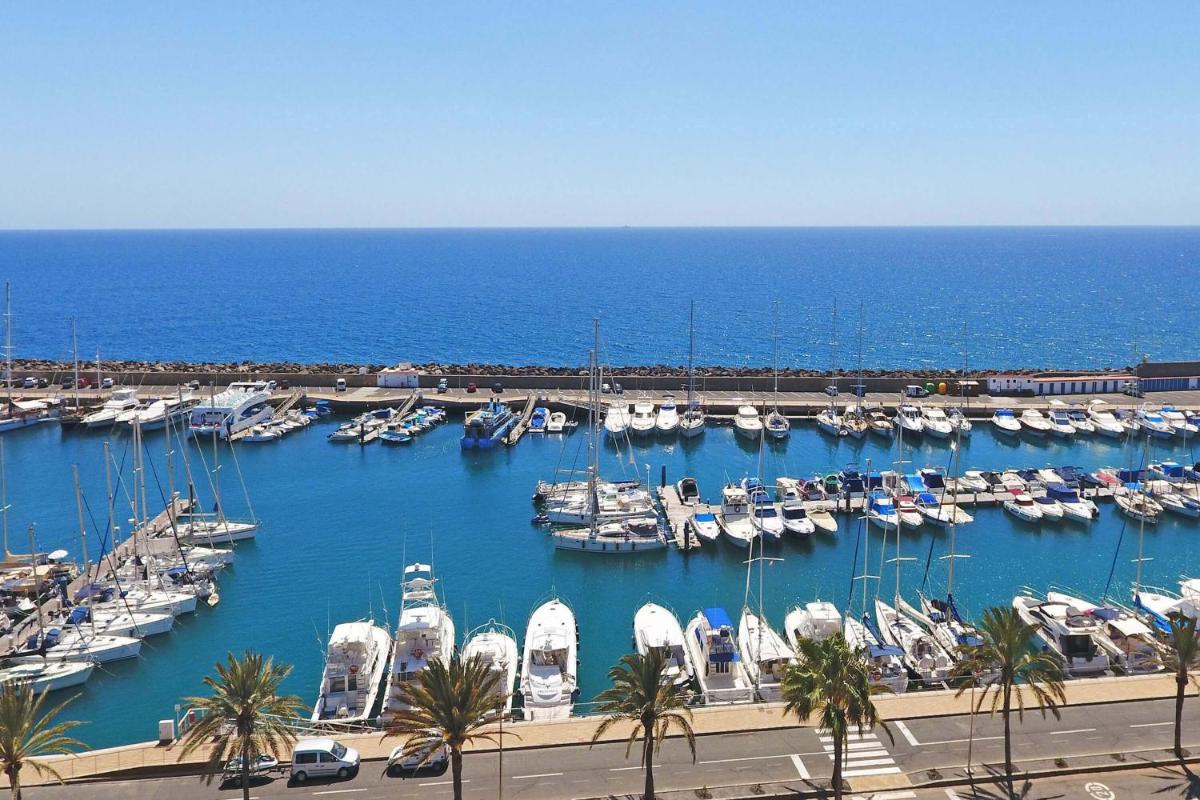 Villa Puerto Marina 18 - Housity