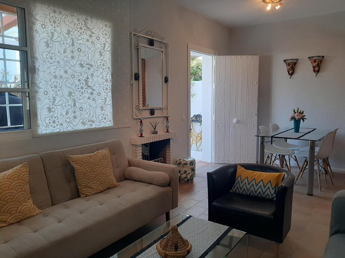 Zahara Beach House - Housity