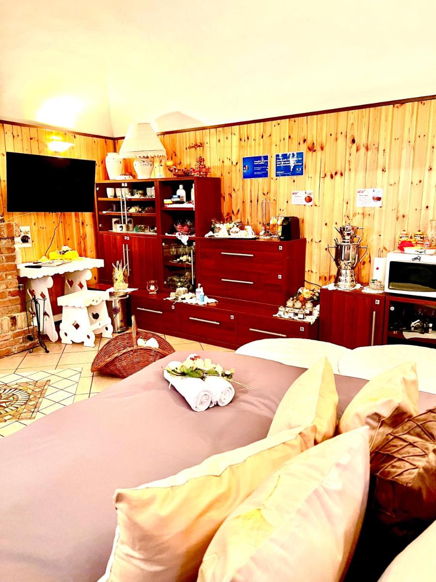 Dormi nella SPA privata con letto ad acqua, sauna, doccia emozionale e kneipp - Hizvo