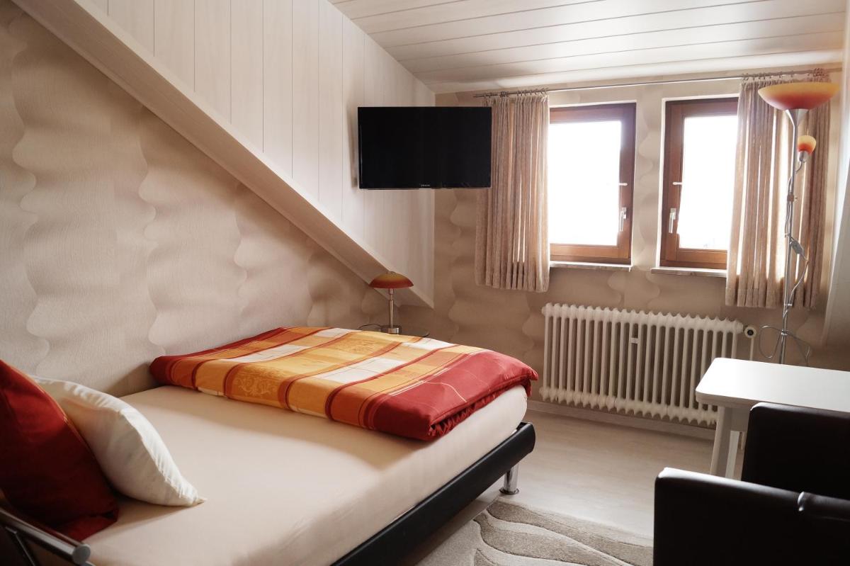 Pension Hühn - Housity