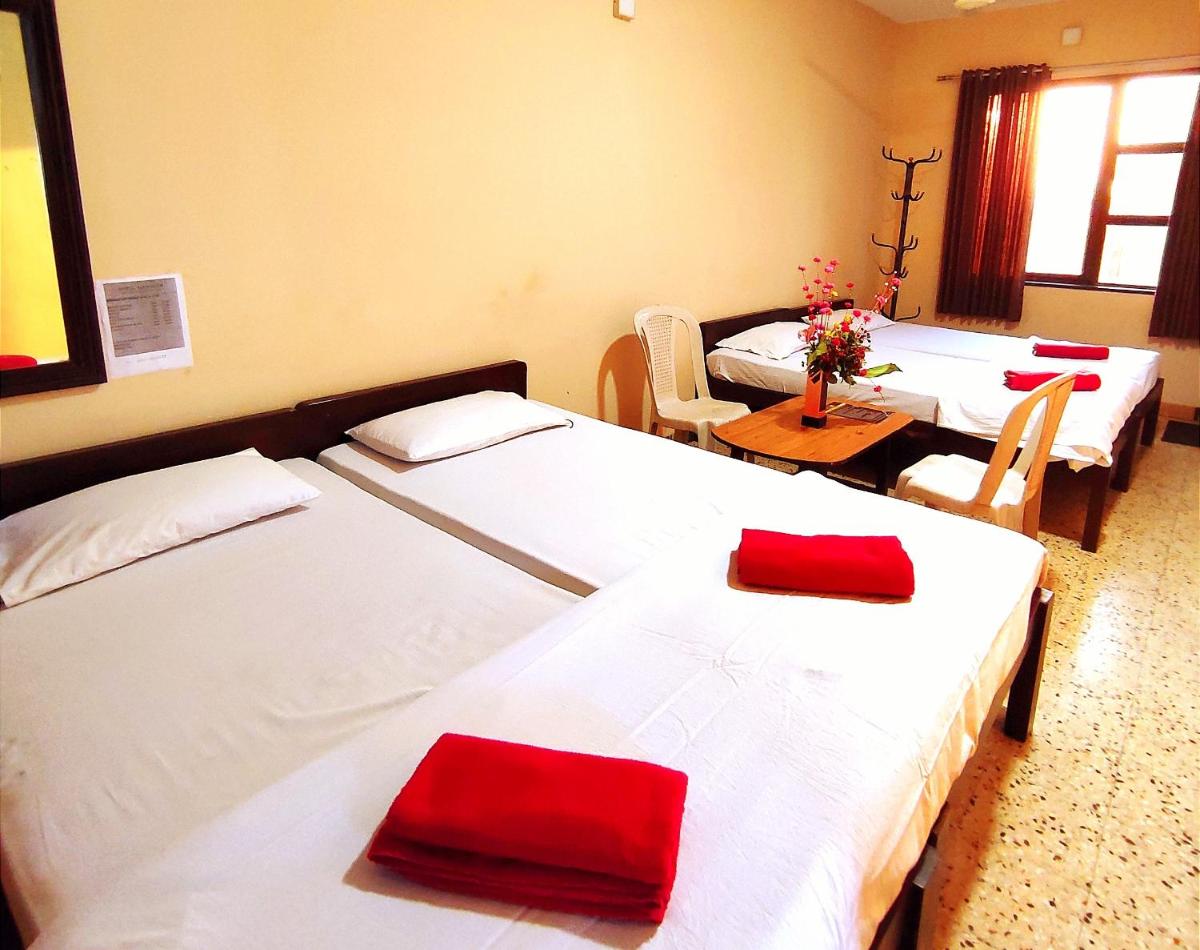 Mandarin Hotel Mapusa - Housity