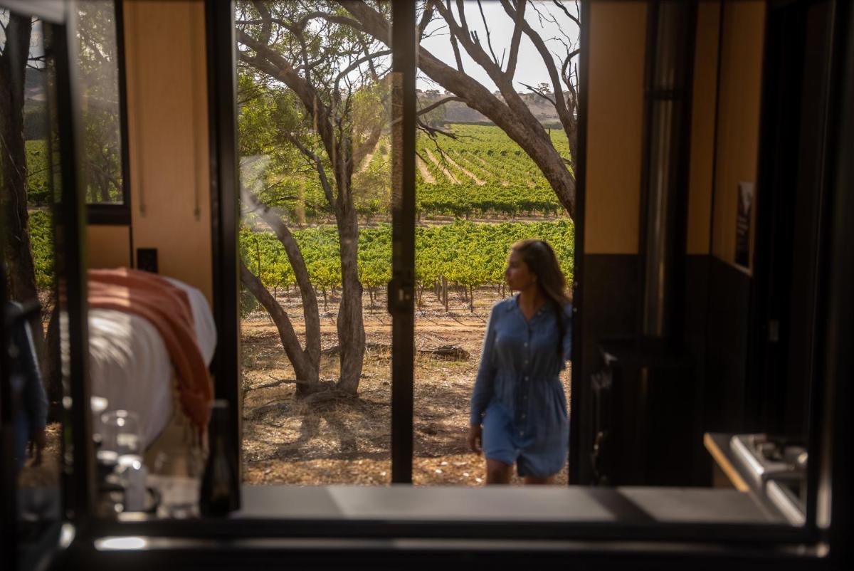 CABN Off Grid Cabins Barossa - Housity