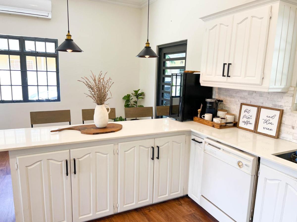 Westend House Newly Renovated 3 Bedroom - Housity