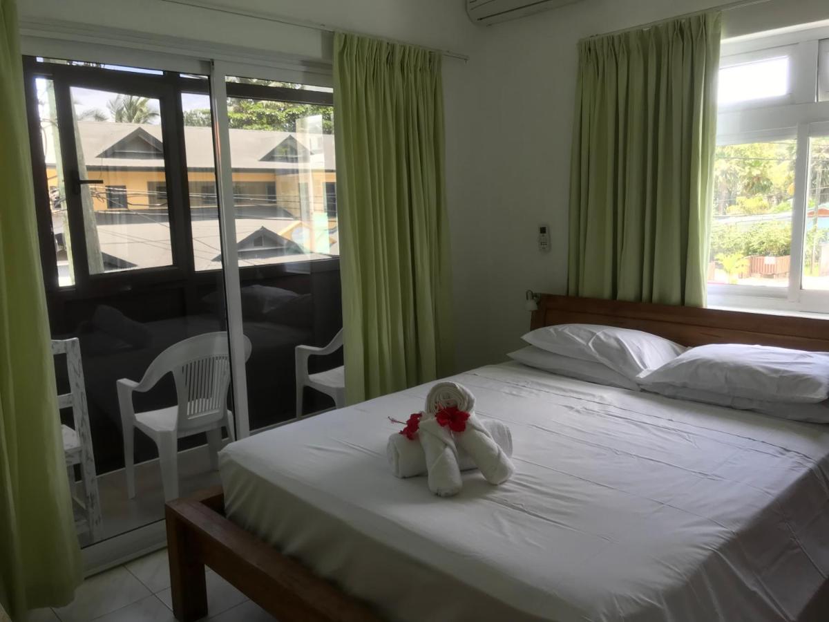 Royale Self Catering Apartments - Hizvo