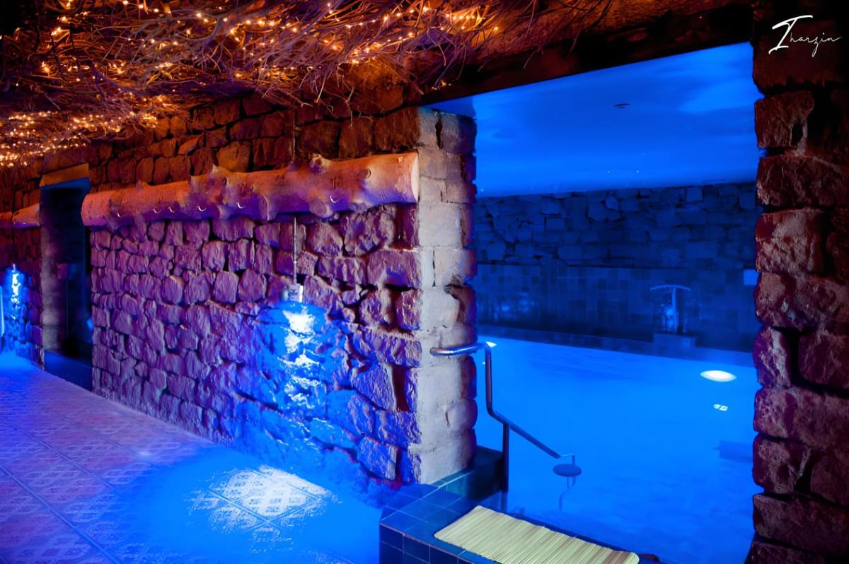 Hotel Xaluca Spa Aguelmame Sidi Ali - Housity