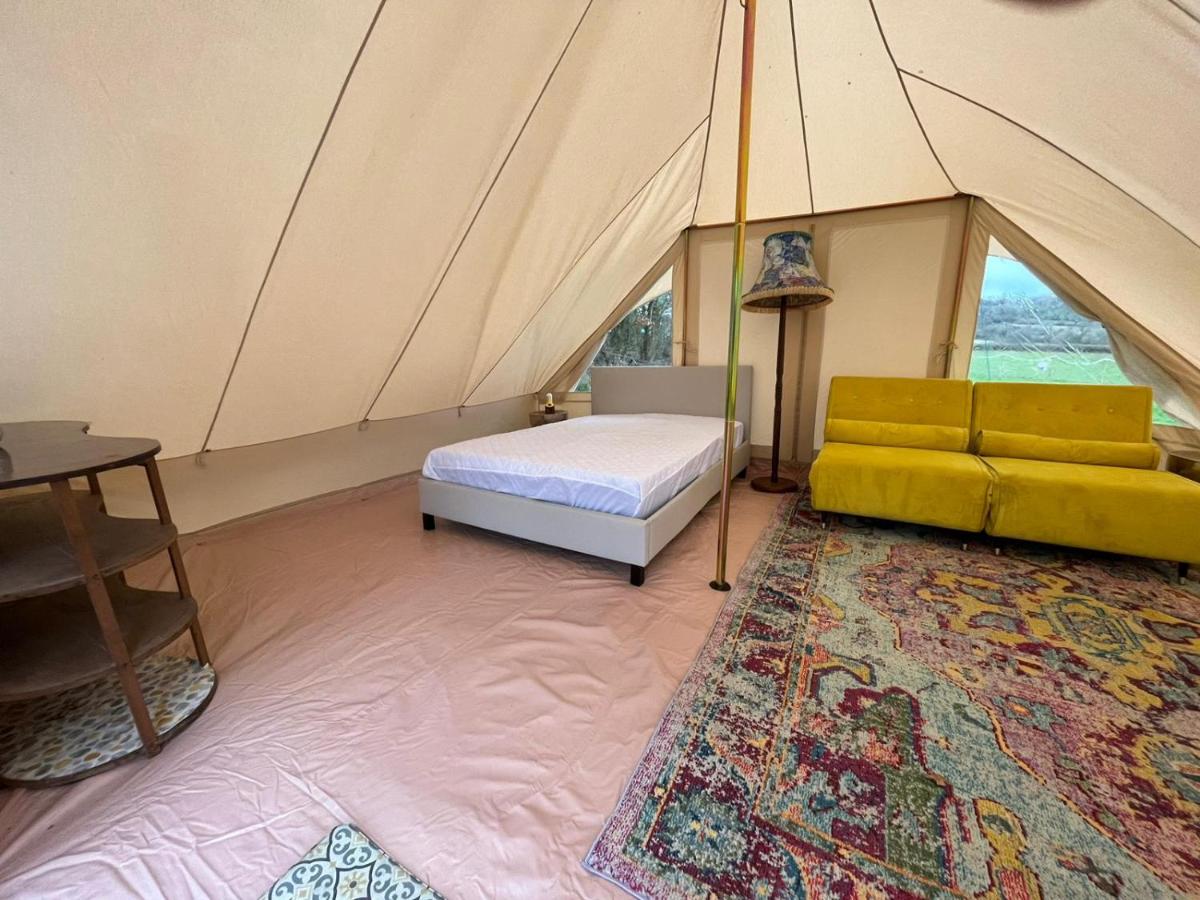 1 Glamping Tent with kitchen & electric on small family campsite, NO BEDDING SUPPLIED - Housity