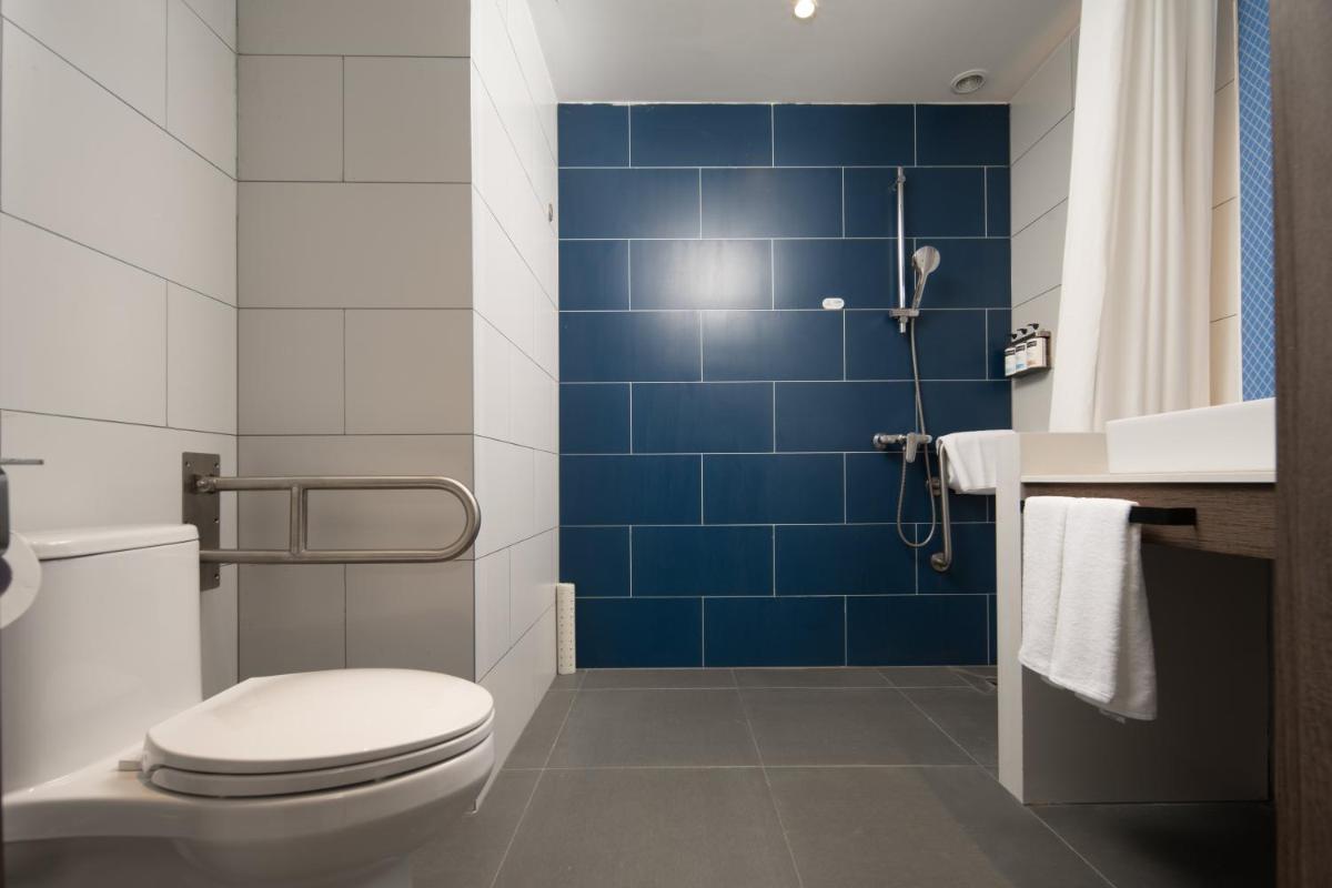 Holiday Inn Express Chengdu Tianfu Airport Zone, an IHG Hotel - Housity