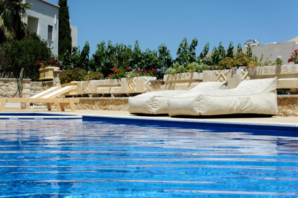 Luxury Villa Noesis with Pool and Seaview - Housity
