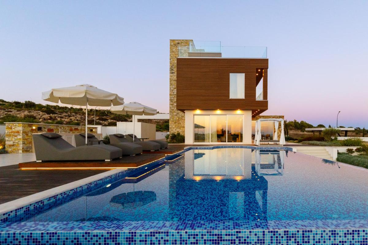 Love Bridge Seaview Villas - Housity