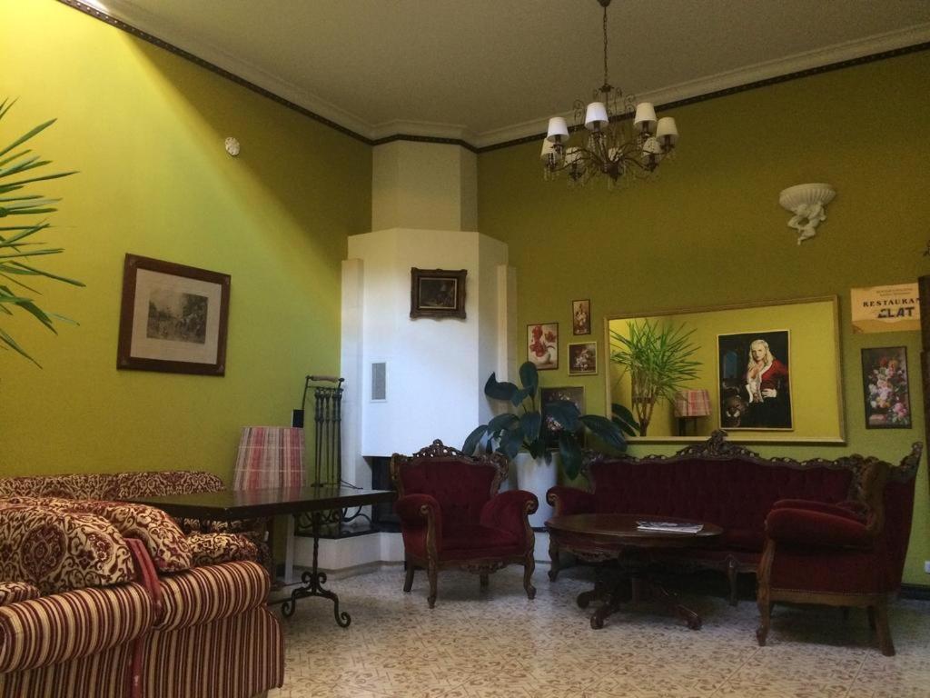 Hotel Elat Van Gogh - Housity