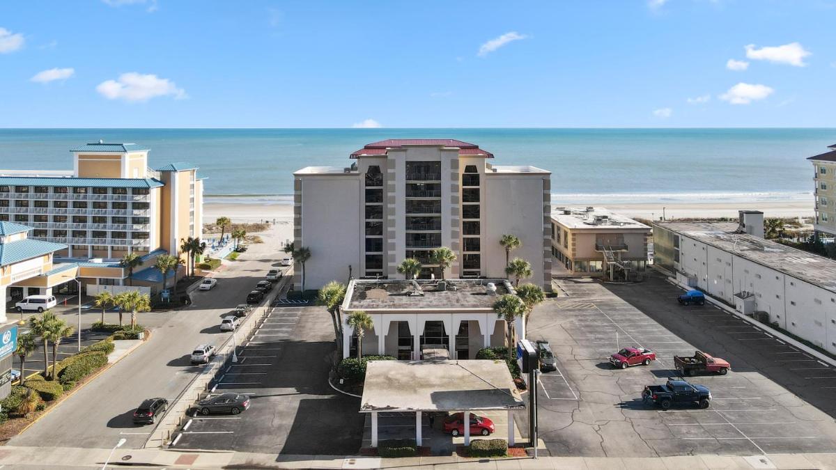 Ocean Crest Inn and Suites - Housity